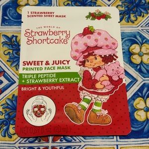 Strawberry Shortcake Sweet & Juicy Printed Face Mask - Strawberry